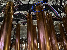 管鋼強(qiáng)彩色不銹鋼管：點(diǎn)亮遼寧阜新酒店宴會(huì)廳的藝術(shù)之光